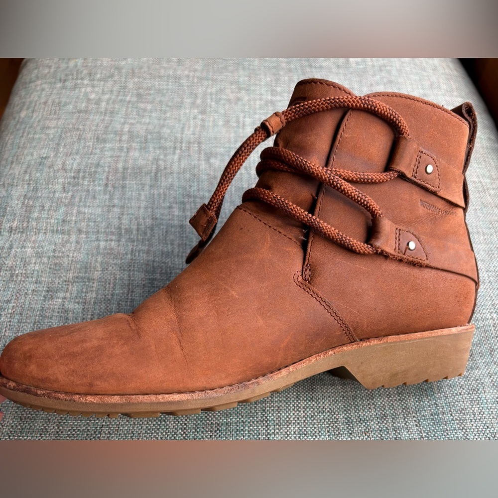 Teva Waterproof Brown Leather Ankle Boot w Climber’s Rope Inspired Laces  9 - Picture 7 of 10